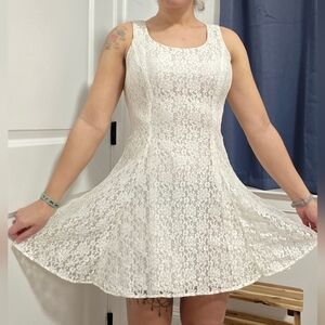 Chic Ivory Lace Mini Dress